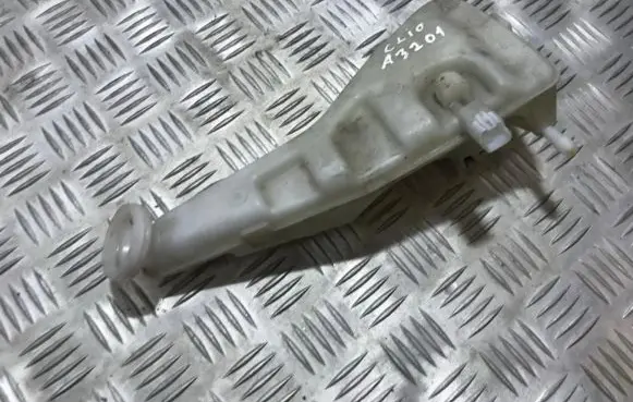 Renault Clio III Brake fluid reservoir 2038