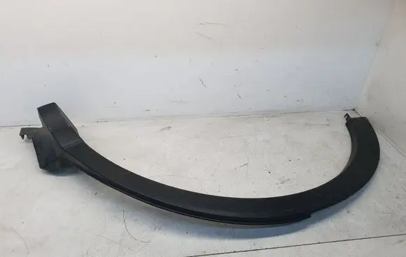 Toyota RAV 4 (XA40) Rear arch trim 7560542140