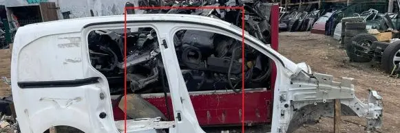 Citroen Berlingo Pillar (middle) 
