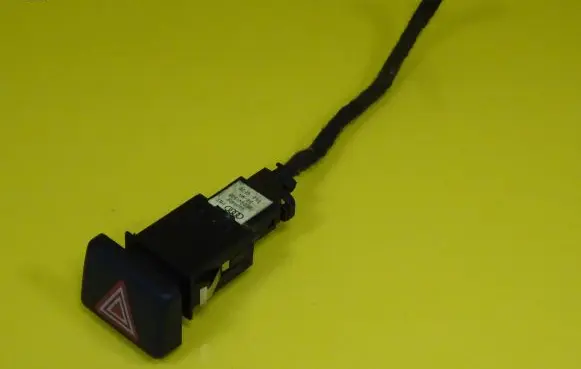 Audi A4 S4 B6 8E 8H Hazard light switch 8E0941509