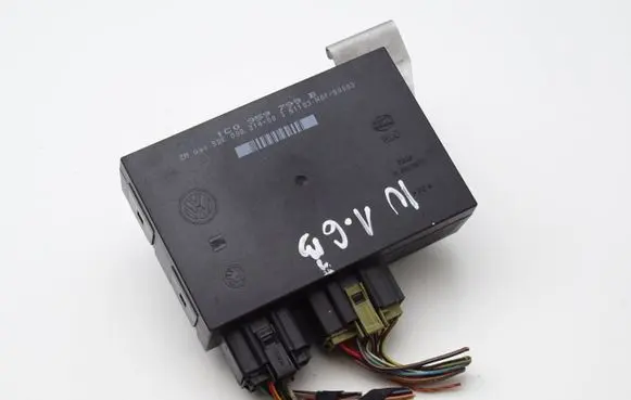Volkswagen Golf IV Comfort/convenience module 1C0959799B