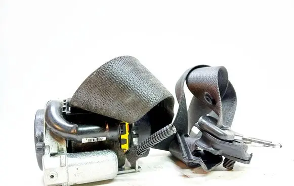 Opel Zafira C Front seatbelt 13394802