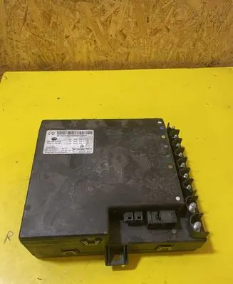 Mercedes-Benz S W221 Fuse module A2215404462 A2214420455 A2215458232