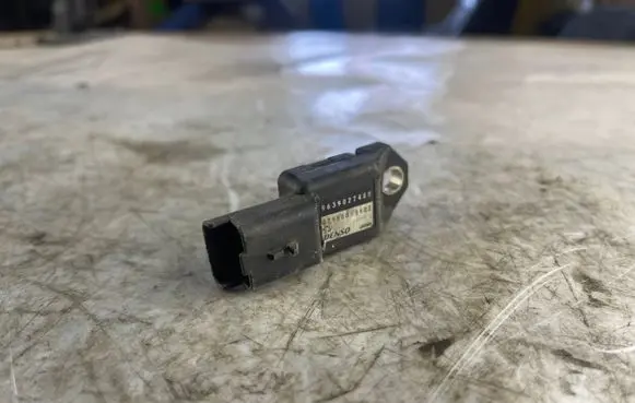 Ford Focus Air pressure sensor 9639027480