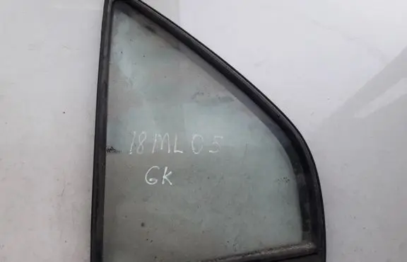 Mitsubishi Lancer Rear vent window glass 