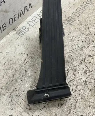 BMW 4 F32 F33 Accelerator throttle pedal 6853175 12037313DE 6PV01043533