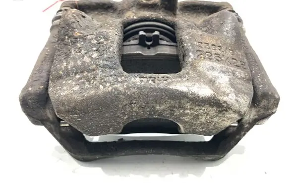 Mercedes-Benz A W176 Front brake caliper 