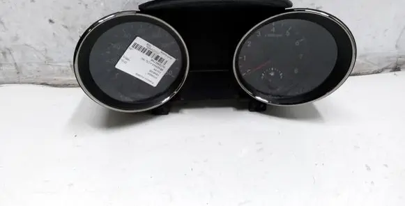 Hyundai Genesis Speedometer (instrument cluster) 1164001190