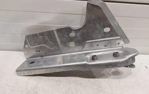 Ford Ranger Fender mounting bracket KB3Z2102884A