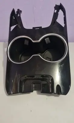 Cup holder front