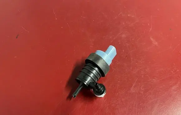 Windscreen/windshield washer pump