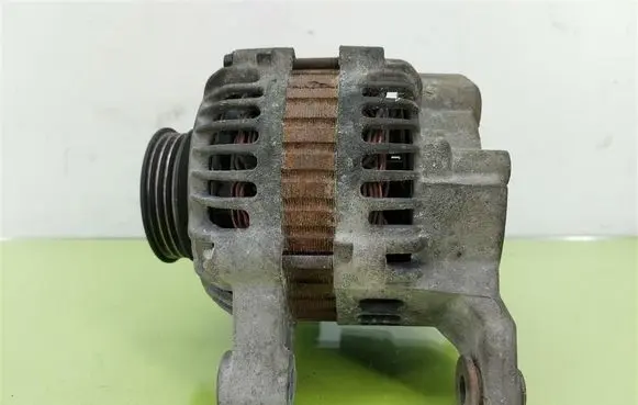 Renault Clio II Generator/alternator 8200065730