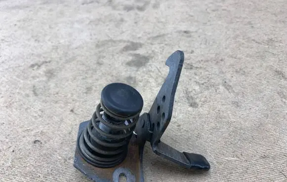 BMW 5 E60 E61 Engine bonnet/hood lock/latch loop/hook 7034256 51237034256 51234362947