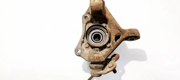 Toyota Prius (XW20) Front wheel hub