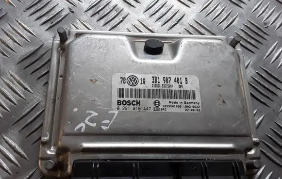 Volkswagen PASSAT B5.5 Engine control unit/module 3B1907401B 0281010447