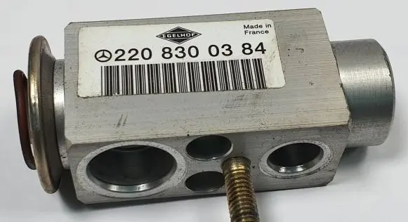 Mercedes-Benz B W245 Air conditioning (A/C) expansion valve 2208300384