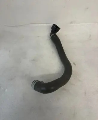 Volvo XC90 Engine coolant pipe/hose 31439753