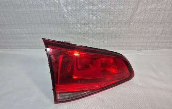 Volkswagen Golf VII Tailgate rear/tail lights 5G0945093AC 90052126A M90052126A2186