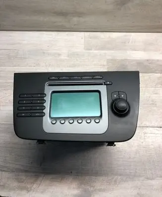 Seat Altea Radio/CD/DVD/GPS head unit 8631178415 414SEZ1E3