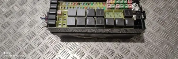 Land Rover Discovery 4 - LR4 Fuse box set AH2214290BGB
