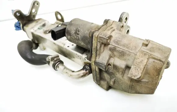 Volvo V70 EGR valve 30637142 57361 B5147