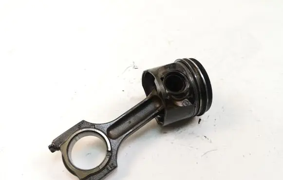 BMW 7 E65 E66 Piston 