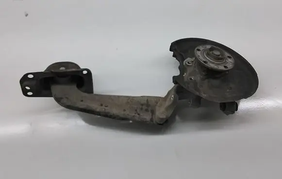 Volkswagen Tiguan Rear wheel hub 5QF505435F