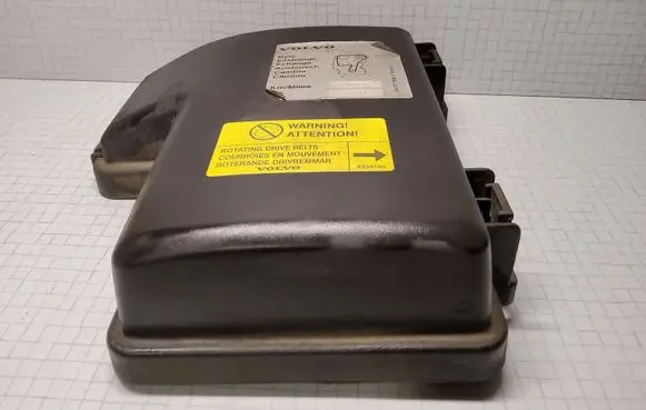 Volvo S60 Fuse box cover 8645259
