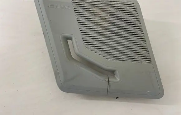 Volvo XC90 Subwoofer grill/trim 8641273