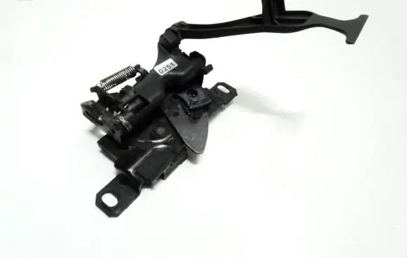 Mercedes-Benz A W169 Engine bonnet/hood lock/catch A1698800060 130000030