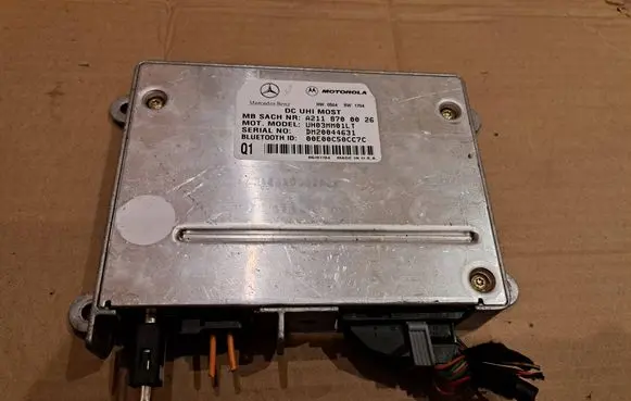 Mercedes-Benz E W211 Bluetooth control unit module A2118700026 UH03MM01LT DM20044631