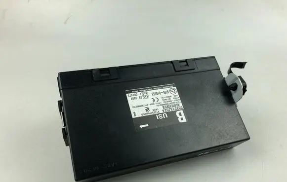 Subaru Outback Alarm control unit/module 88281AJ52A