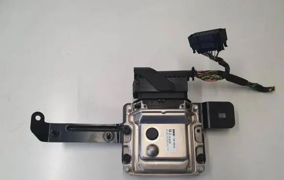 BMW 5 F10 F11 Other control units/modules 7390996 7318721 0281030822