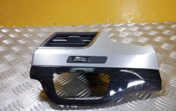 Audi Q7 4M Dashboard side air vent grill/cover trim 4M0820901P