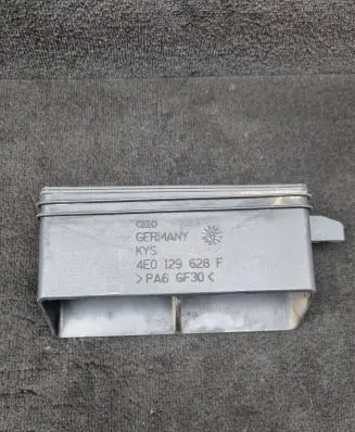 Audi A8 S8 D3 4E Air intake duct part 4E0129628F