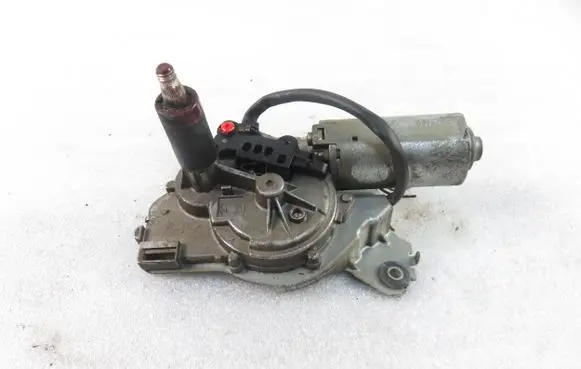 Nissan Terrano Rear window wiper motor 287000000 0390201561