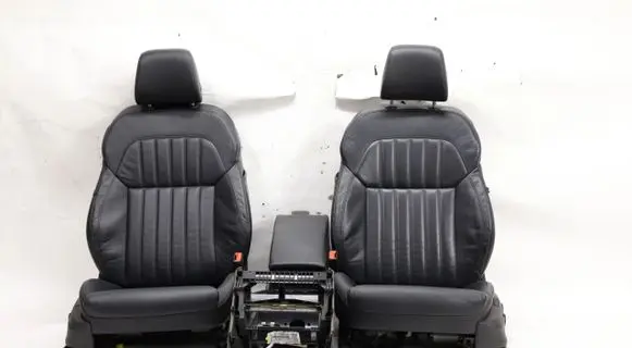 Skoda Superb B8 (3V) Seat set 5776513