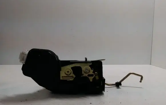 Hyundai Matrix Front door lock