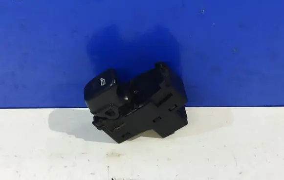 Volvo XC90 Electric window control switch 8685288 30658696
