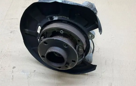 BMW X5 E70 Rear wheel hub spindle/knuckle 6770984 A3560