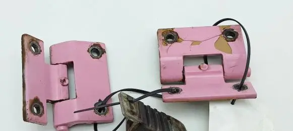 Front door hinge set