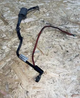 Volkswagen PASSAT B6 Positive cable (battery) 1K0971228L 016507