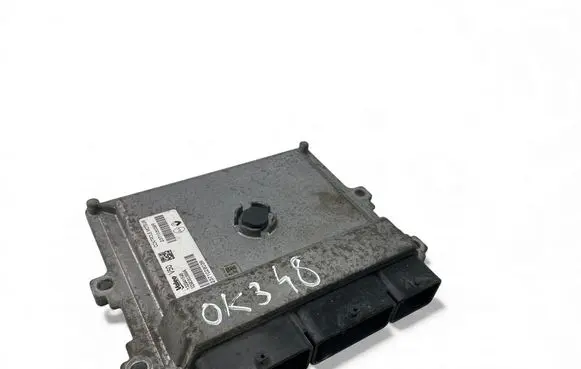 Dacia Sandero Engine control unit/module ECU 237103009R 237102803R