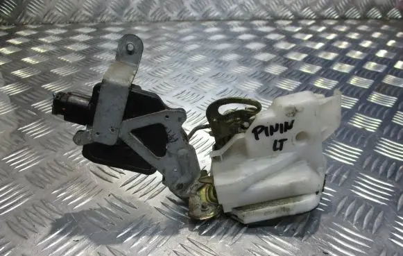 Mitsubishi Pajero Pinin Rear door lock