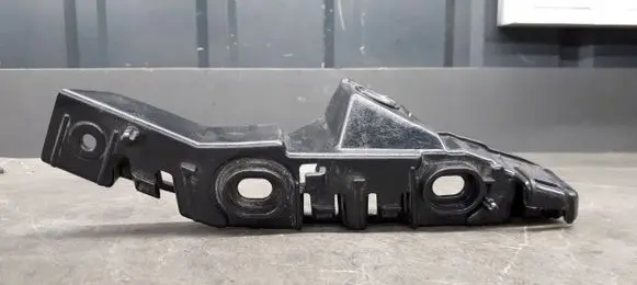 Volkswagen Tiguan Front bumper mounting bracket 5nn807050b