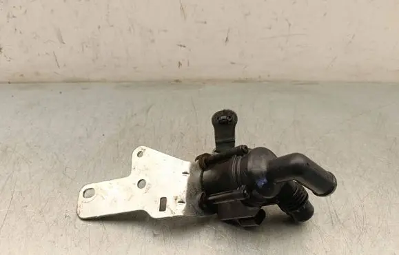Volvo XC40 Electric auxiliary coolant/water pump 32324819 6608084266 707352030