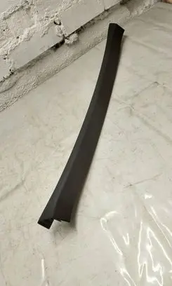 Tesla Model S Tailgate trim 100923600h