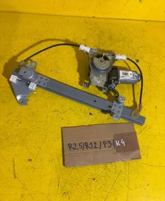 Nissan Qashqai Rear door window regulator with motor 402190A