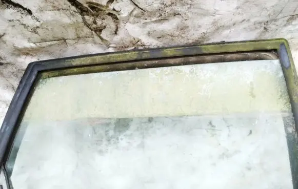 Opel Astra F Rear door window glass