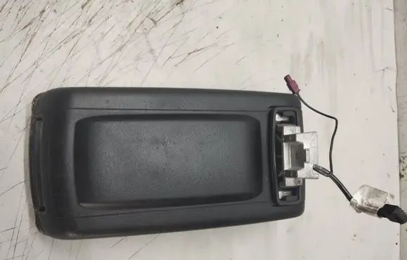 Audi A6 S6 C6 4F Armrest 01438900 AU2904
